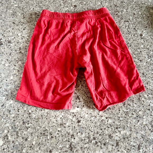 H&M l DC Bright Red Shorts Superman Short l Size: 6 - Picture 2 of 5